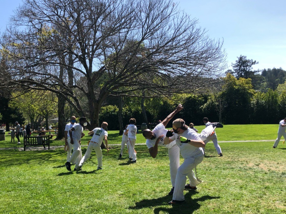 abada-marin-capoeira-corte-madera