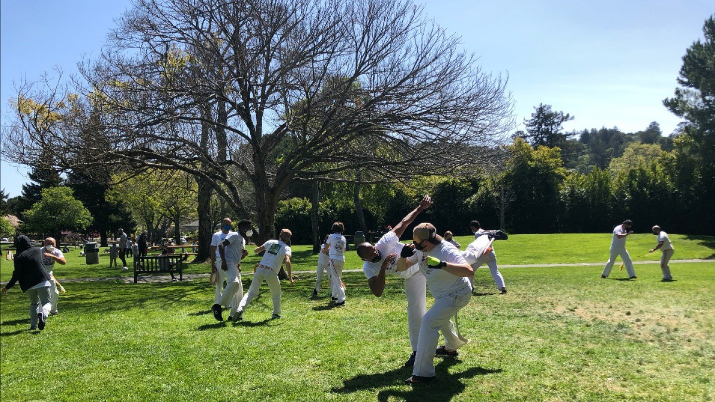 abada-marin-capoeira-corte-madera